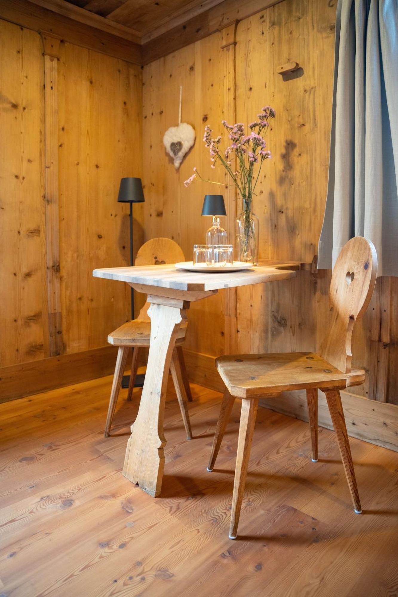 Panorama Apartment Raffeinhof Santa Valburga Eksteriør billede